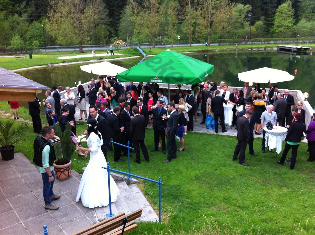 Seegasthof Breineder - Familien & Seminarhotel Monichwald Luaran gambar